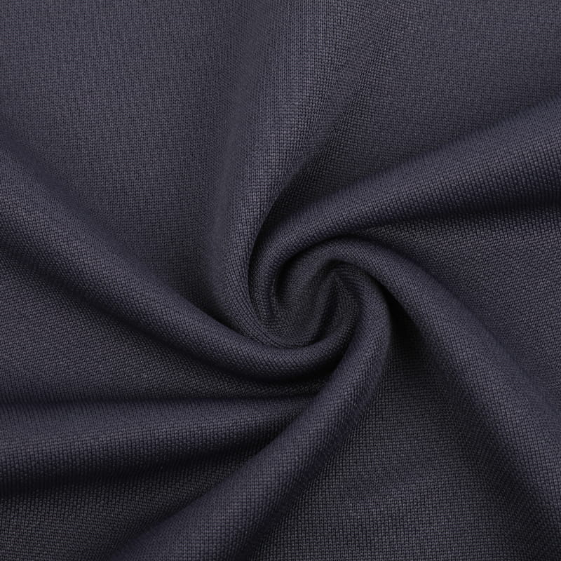 Tissu tricoté circulaire 100 % polyester 220 g/m².